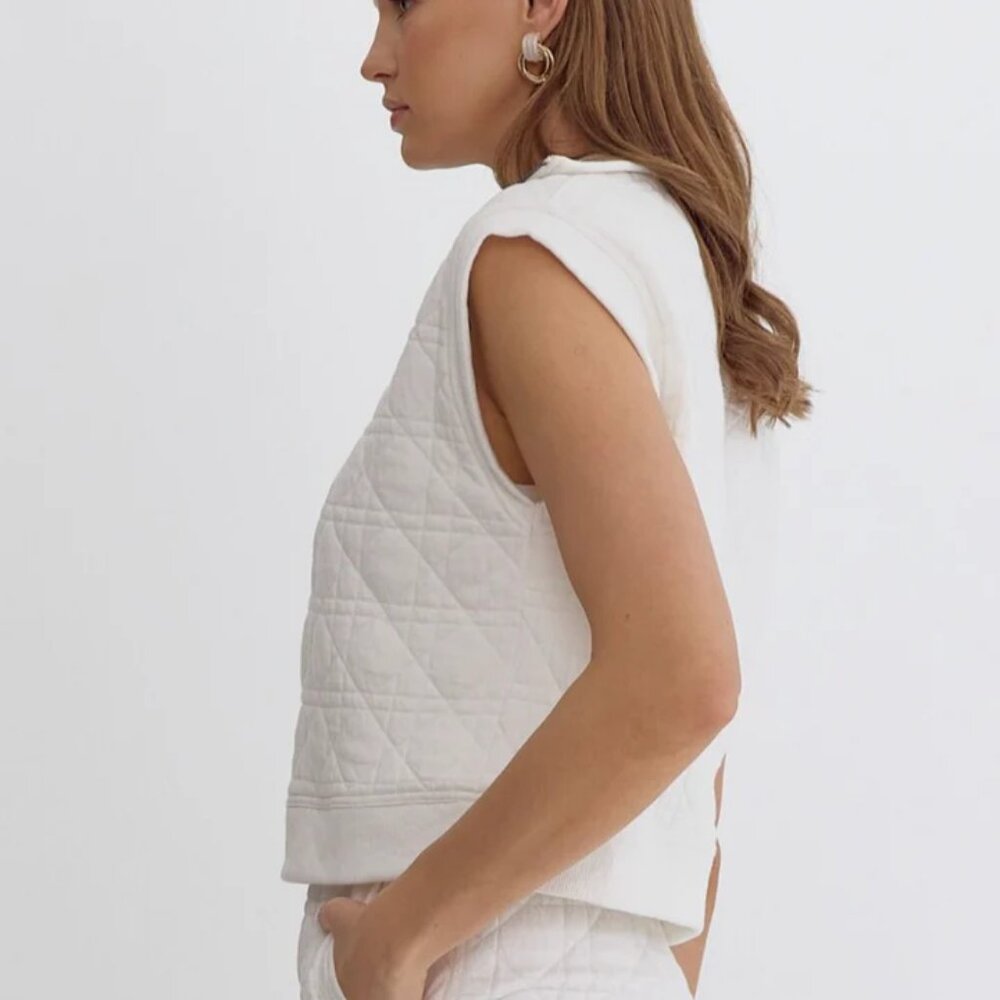 ENTRO Textured Half-Zip Lightweight Sweater Top And Shorts Set - Picture 7 of 13